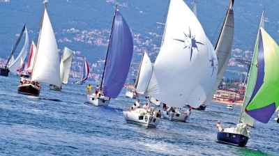 Regata in barca a vela la 100 di Montecristo”